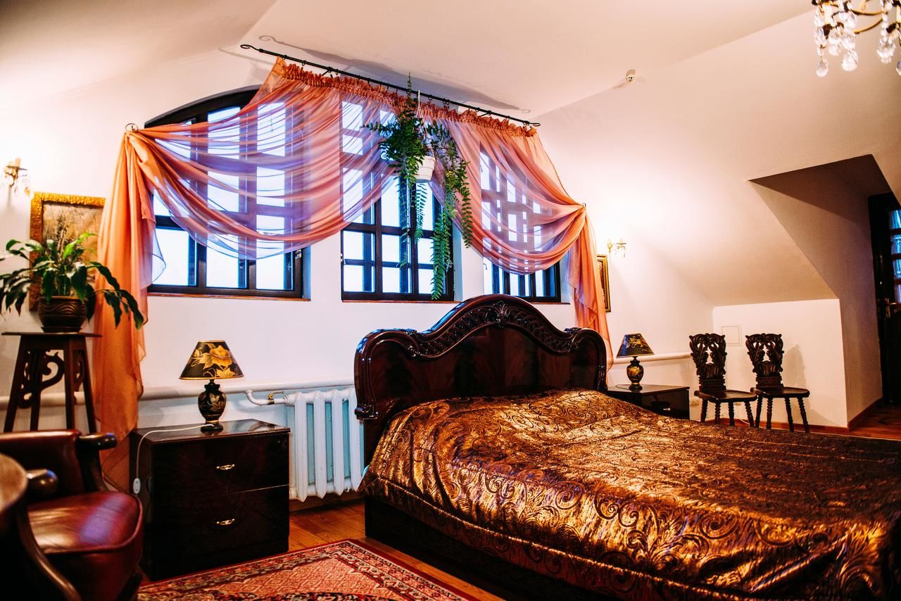 Отель Antique House Hotel Дубно-30