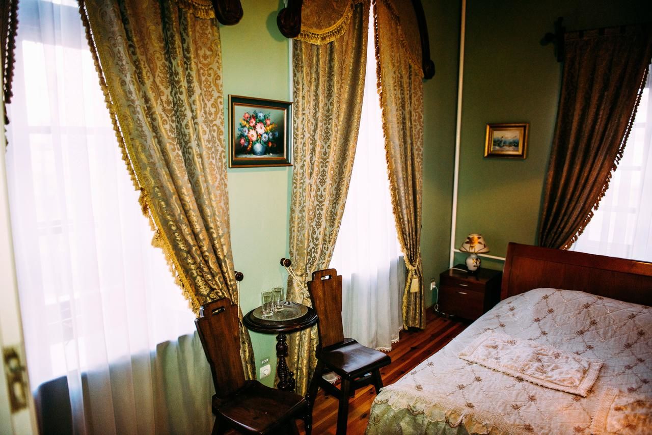 Отель Antique House Hotel Дубно