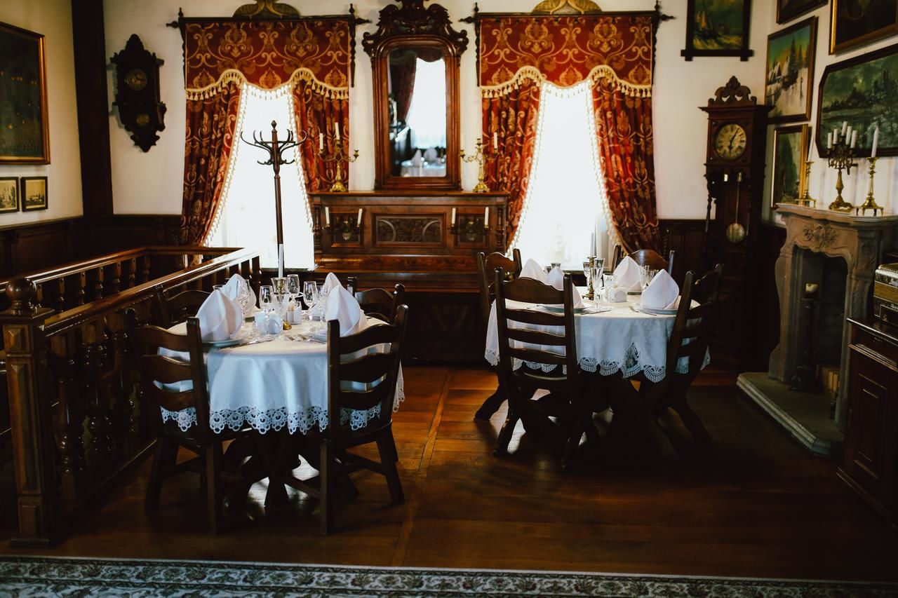 Отель Antique House Hotel Дубно-11