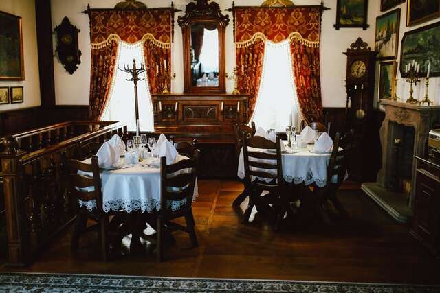 Отель Antique House Hotel Дубно-10